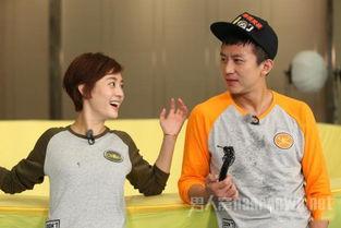 邓超跪搓衣板视频,娱乐圈夫妻间的“家务事”引热议